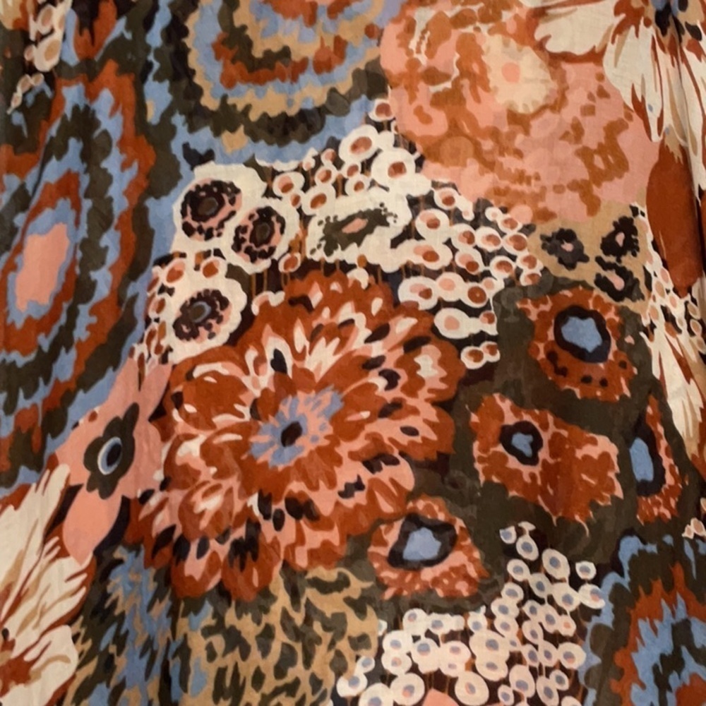 Vera Bradley Soft Fringe Madison Garden Blush scarf - Picture 3 of 6
